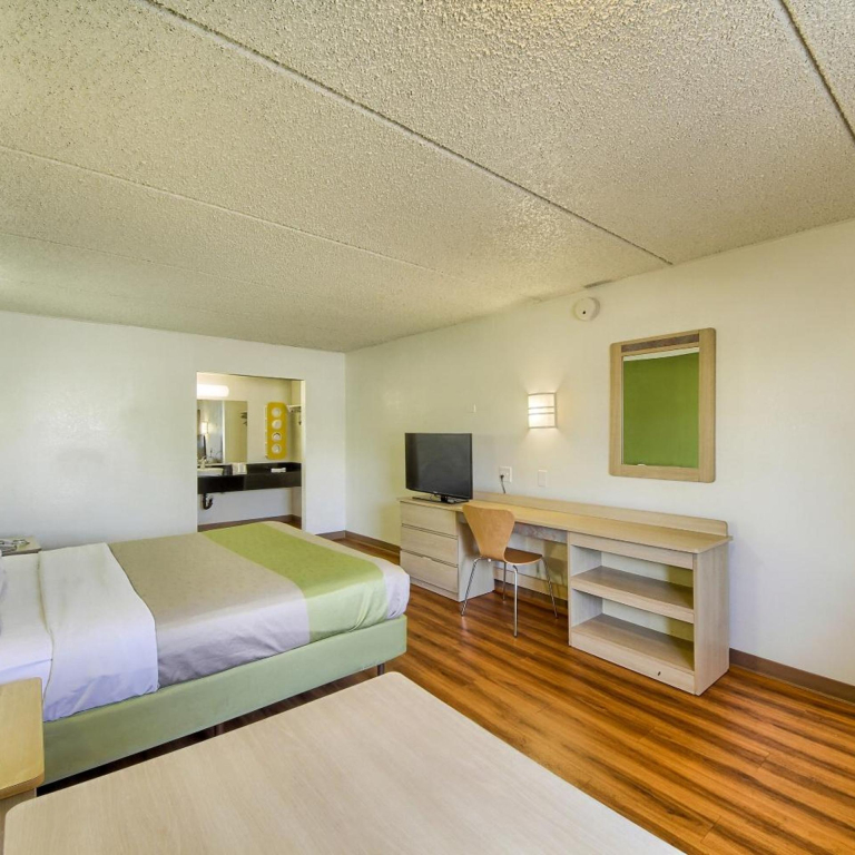 Motel 6-San Antonio, TX - Northwest Medical Center