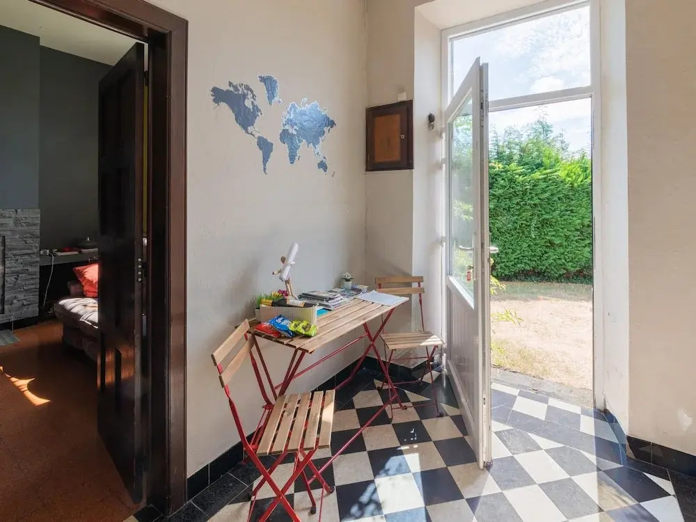 Elegant Home in Bievre With Garden