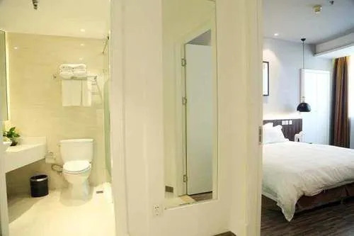 Yue Rong Ting Jingan Service Hotel