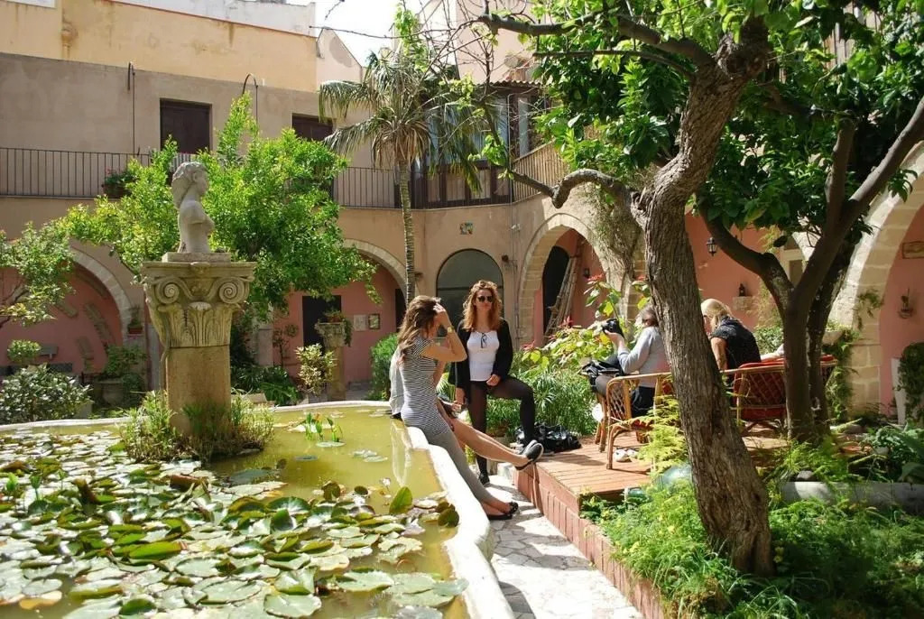 Antica Corte delle Ninfee, Historical Private Villa