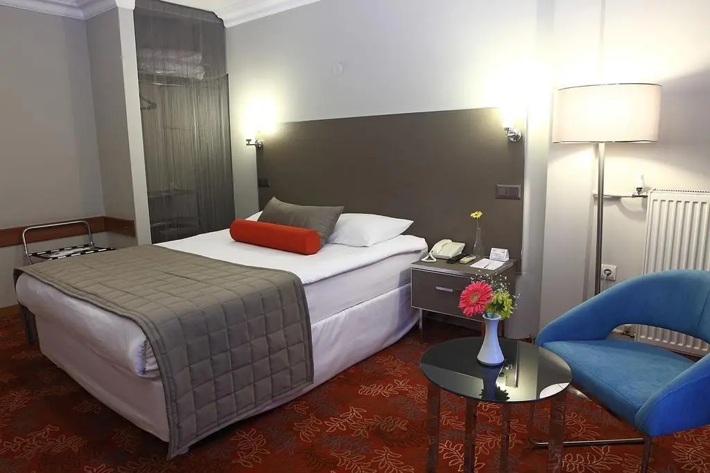 Arma Hotel