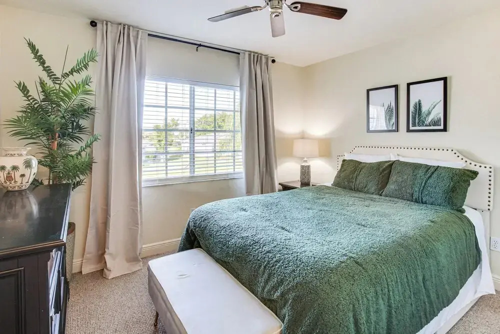 Golf Getaway: Cape Coral Condo 1 Mi to River!