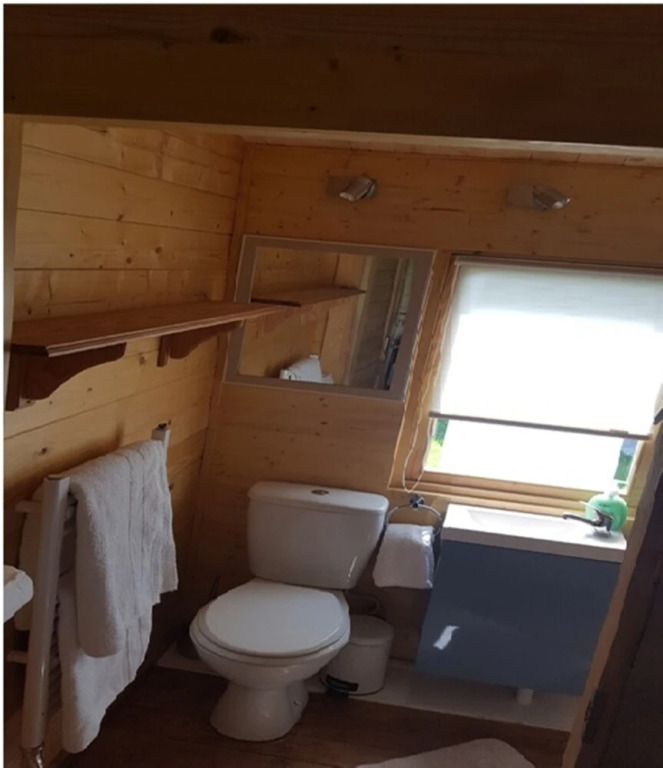 Immaculate 2-bed Log Cabin Near Portmahomack &tain