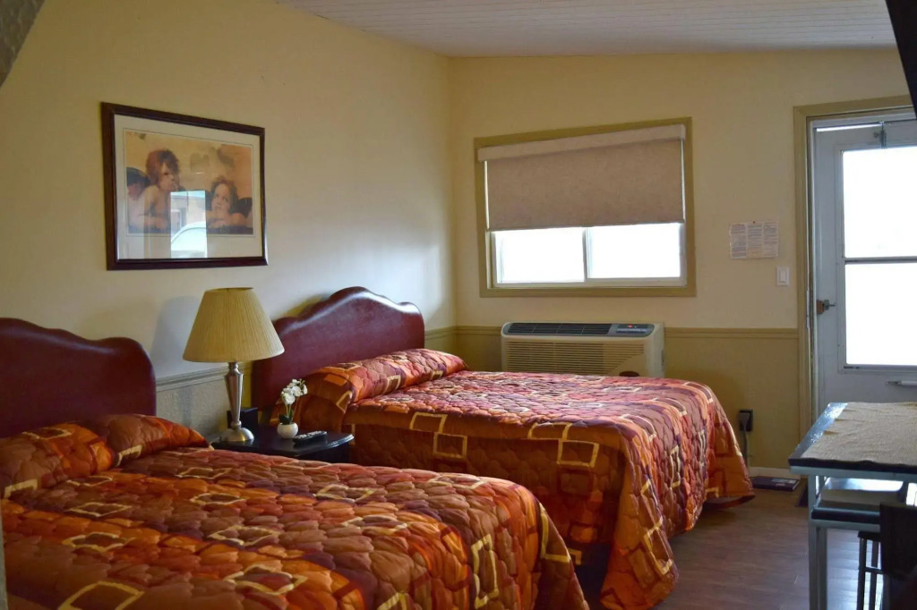 Centre Suite Inns Motel