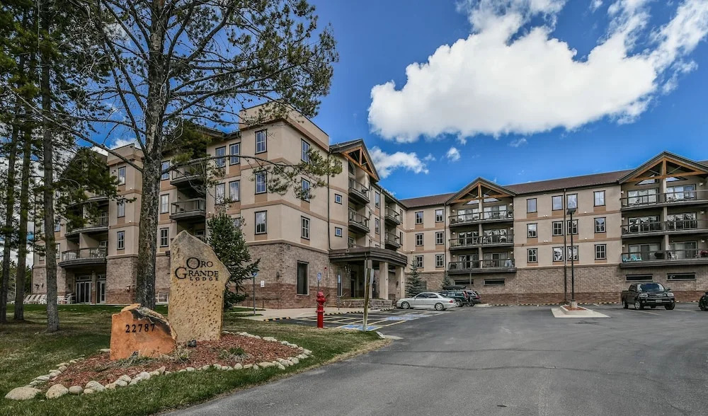 Oro Grande by Summit County Mountain Retreats