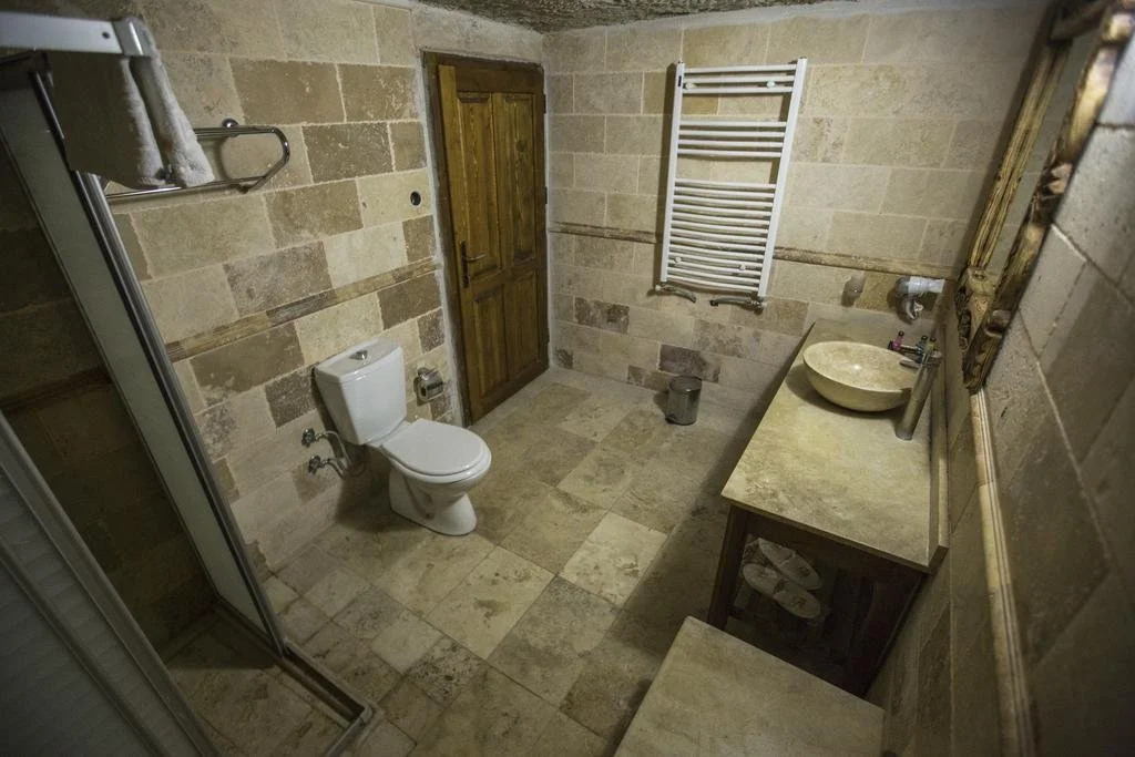 Spelunca Cave Hotel