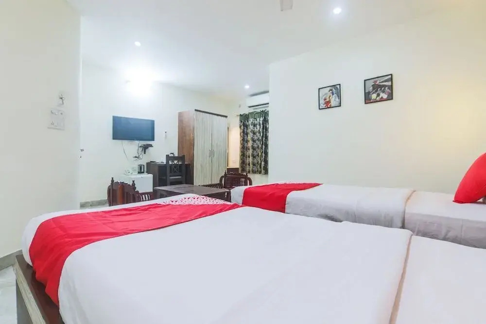 Green Point by OYO Rooms