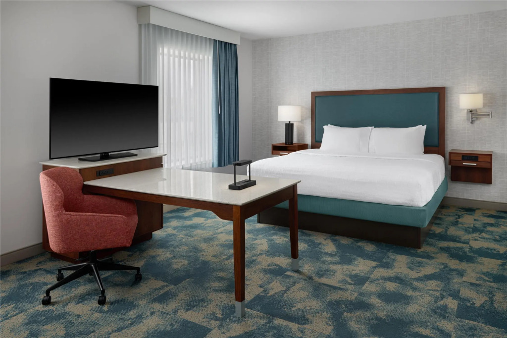 Hampton Inn & Suites Detroit/Troy