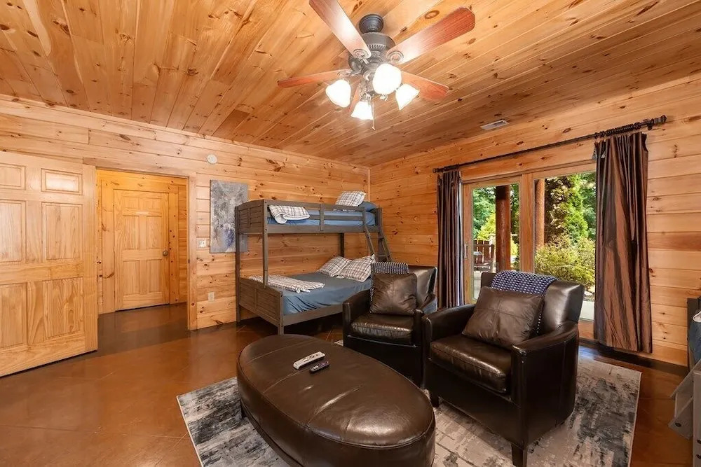 Legend Crest Lodge
