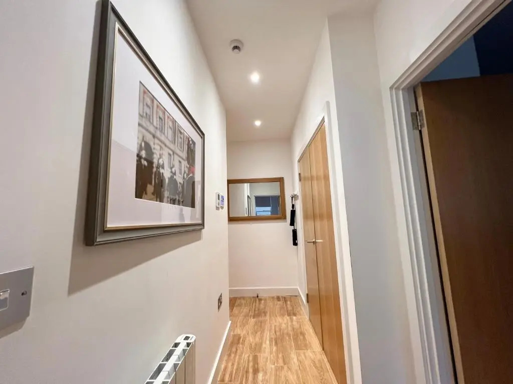 Urban Living's - The King Edward II Luxury Apartment in the heart of Windsor