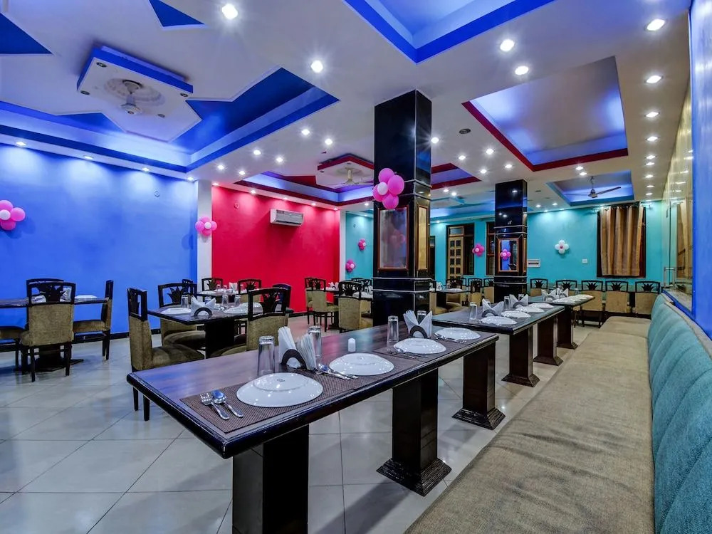 OYO 22110 Hotel Karni Palace