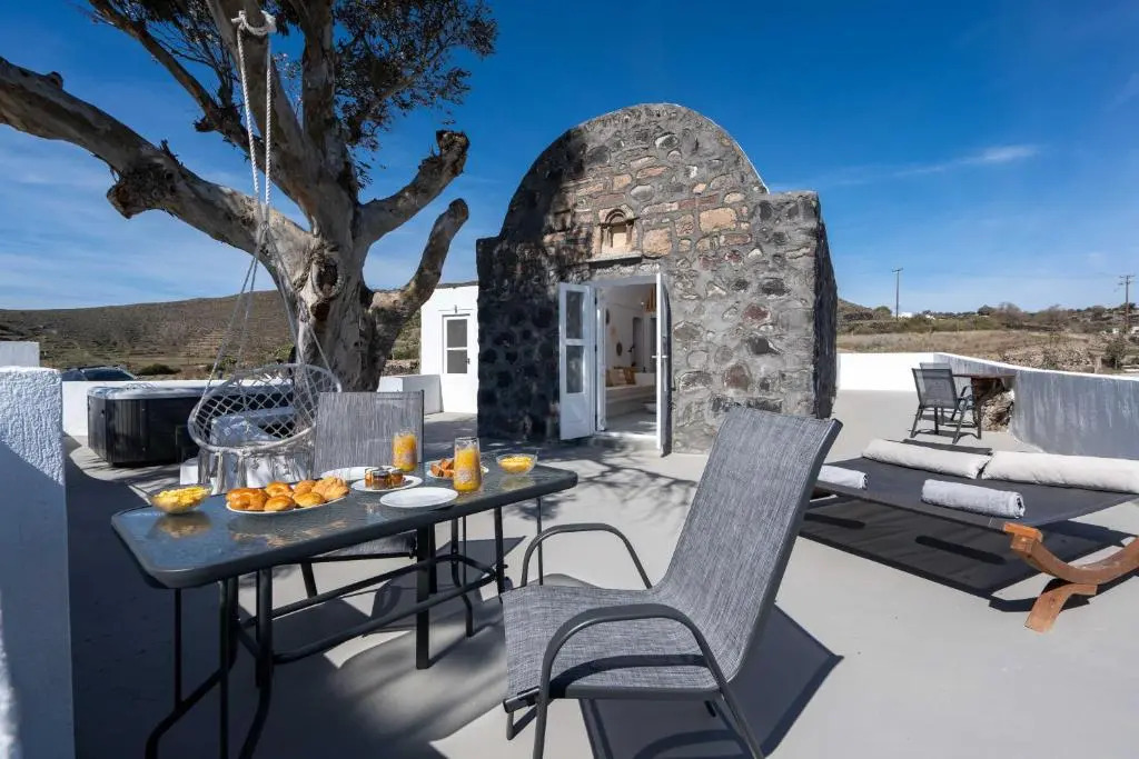 Red beach Harmony Suites Stone house