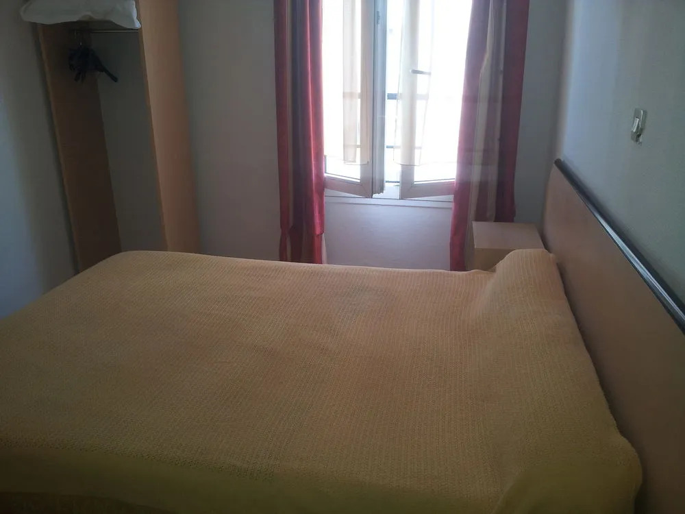 Ideal Hotel