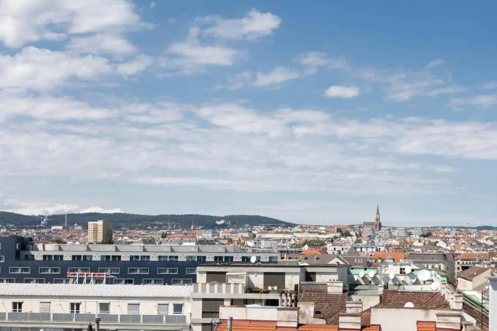 Penthouse near Schoenbrunn with large terrace! N43