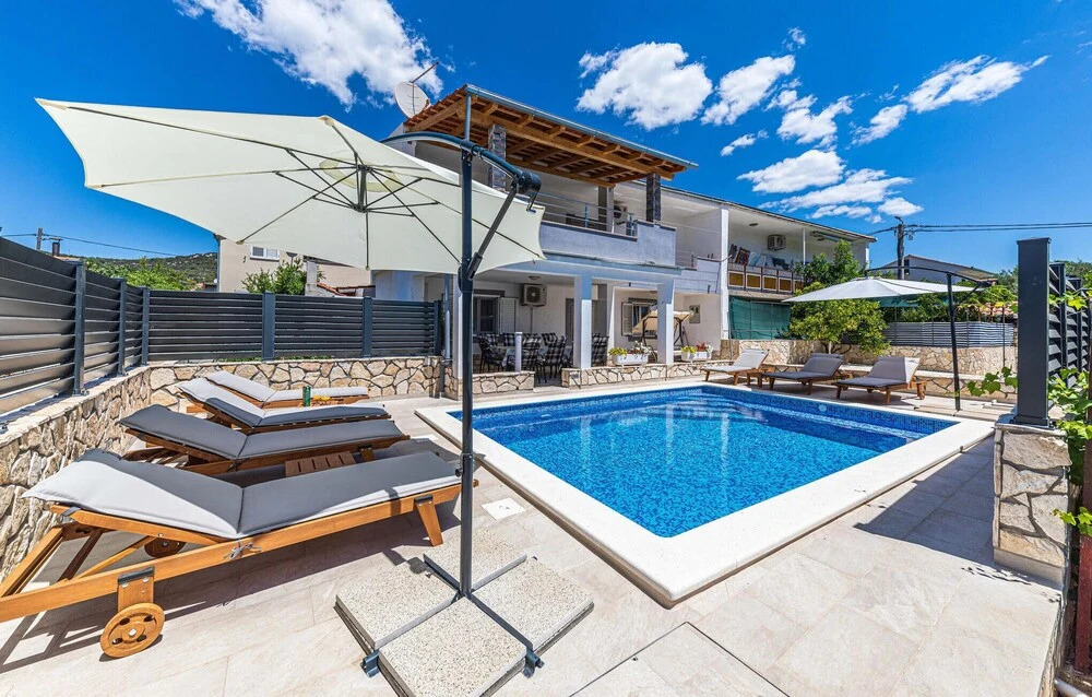 Awesome Home in Vinisce With Outdoor Swimming Pool, Wifi and 5 Bedrooms