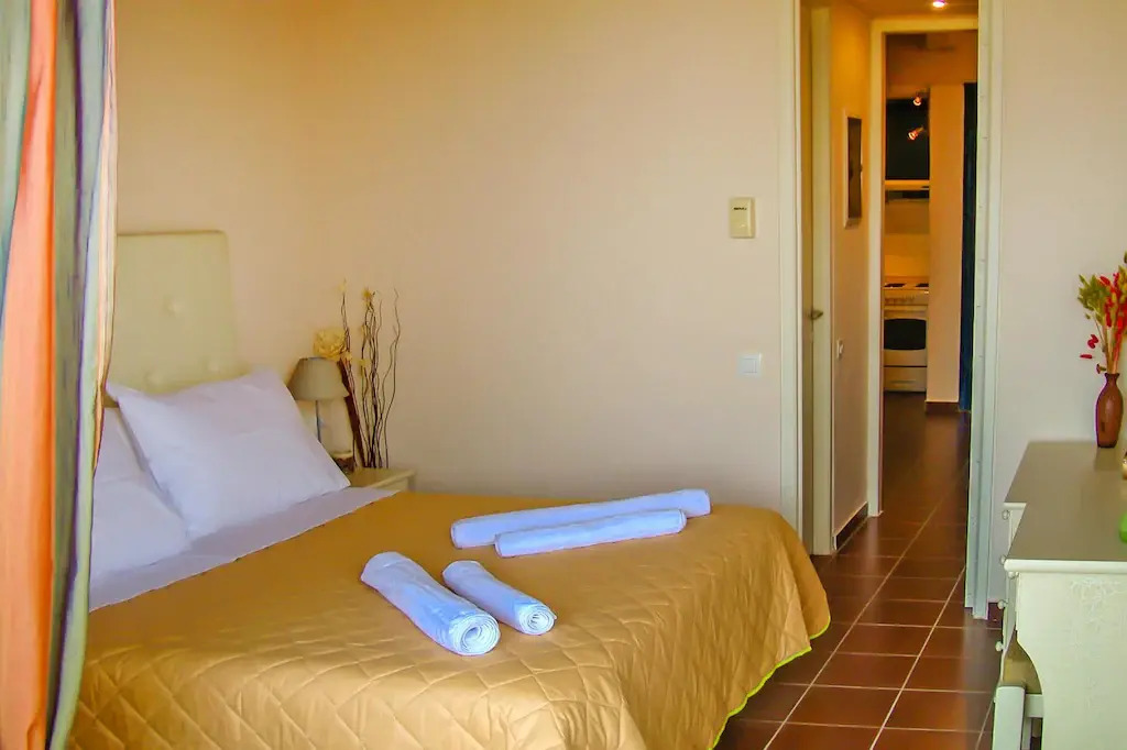 Apartment in Barbati with sea views