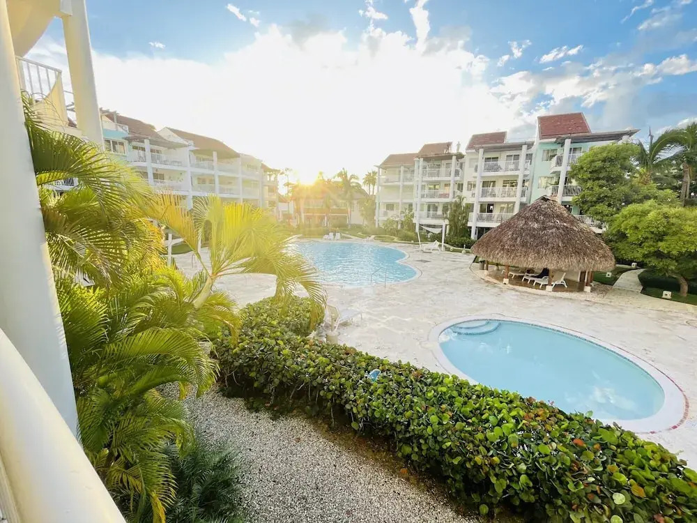 Beauty Pool Views Aparment With Private Beach O201