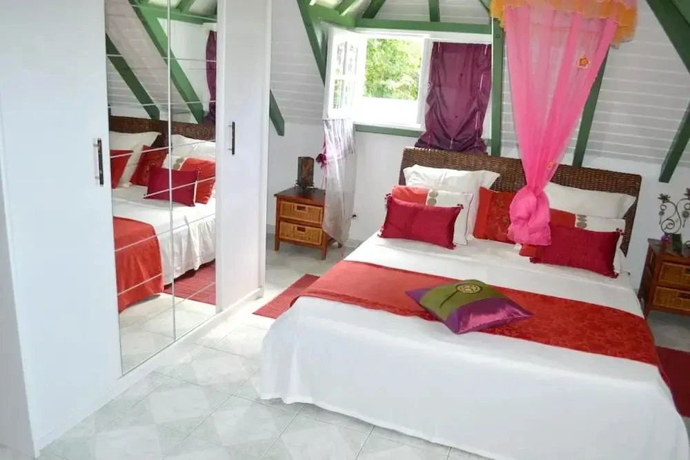Property with 3 Bedrooms in Deshaies, with Wonderful Sea View, Shared Pool, Enclosed Garden - 2 Km From the Beach