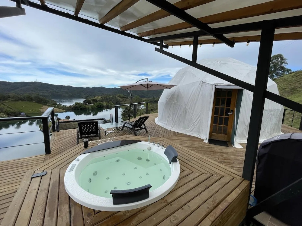 White Domes Glamping