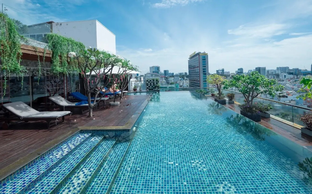 Lotus Saigon Hotel