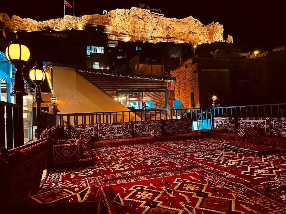 Kadim Otel