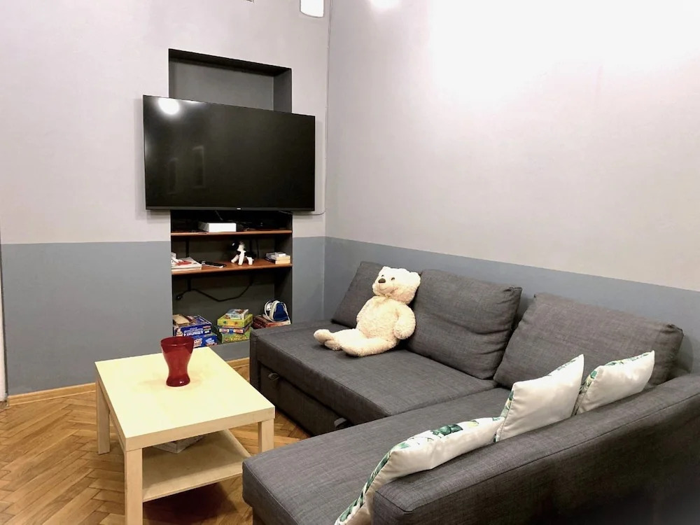 REAL Hostel