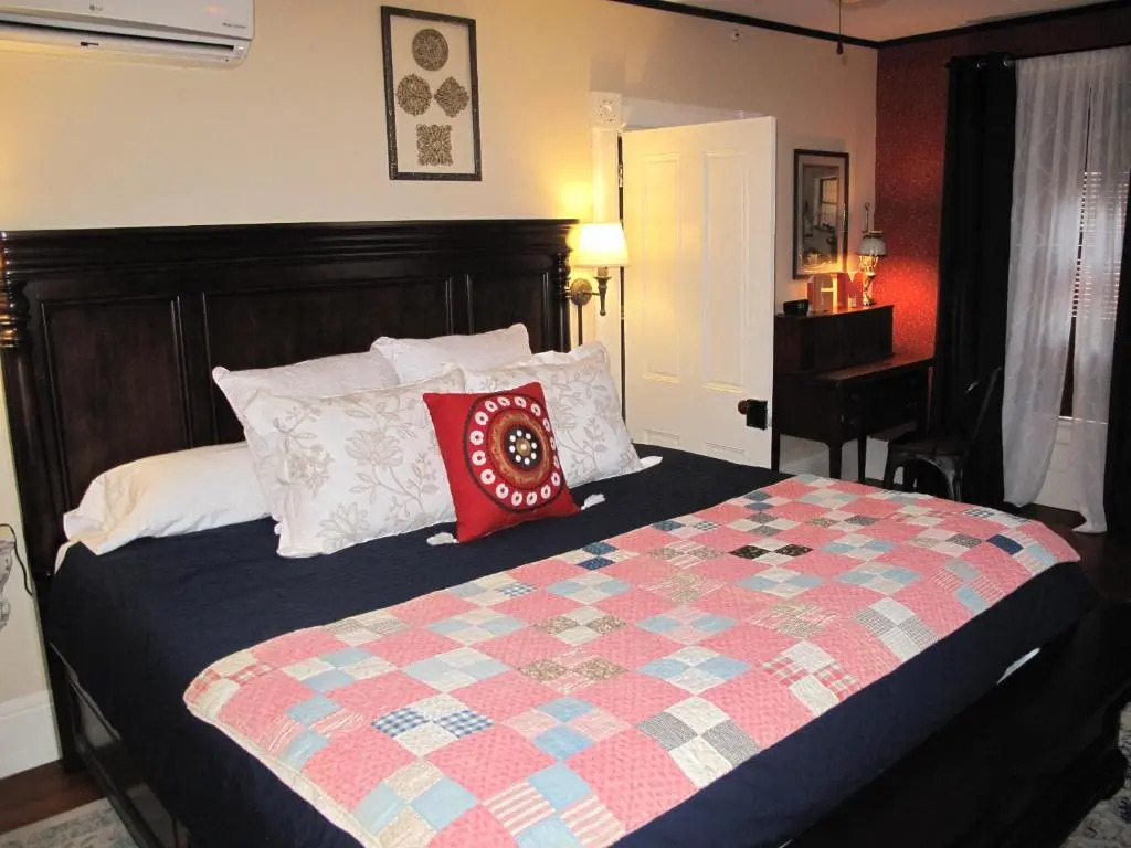 Georges on York Boutique Inn