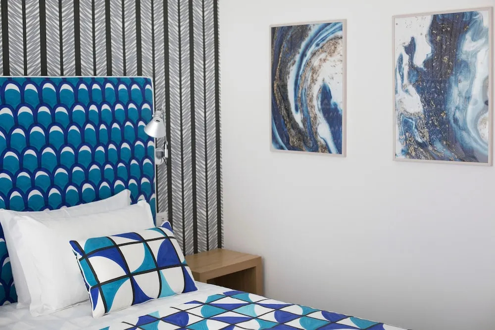 Luxury Design Home & Jacuzzi in Heart of Sorrento