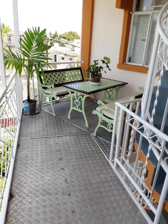 Apartment With one Bedroom in Grand Baie, With Wonderful City View and Wifi - 300 m From the Beach