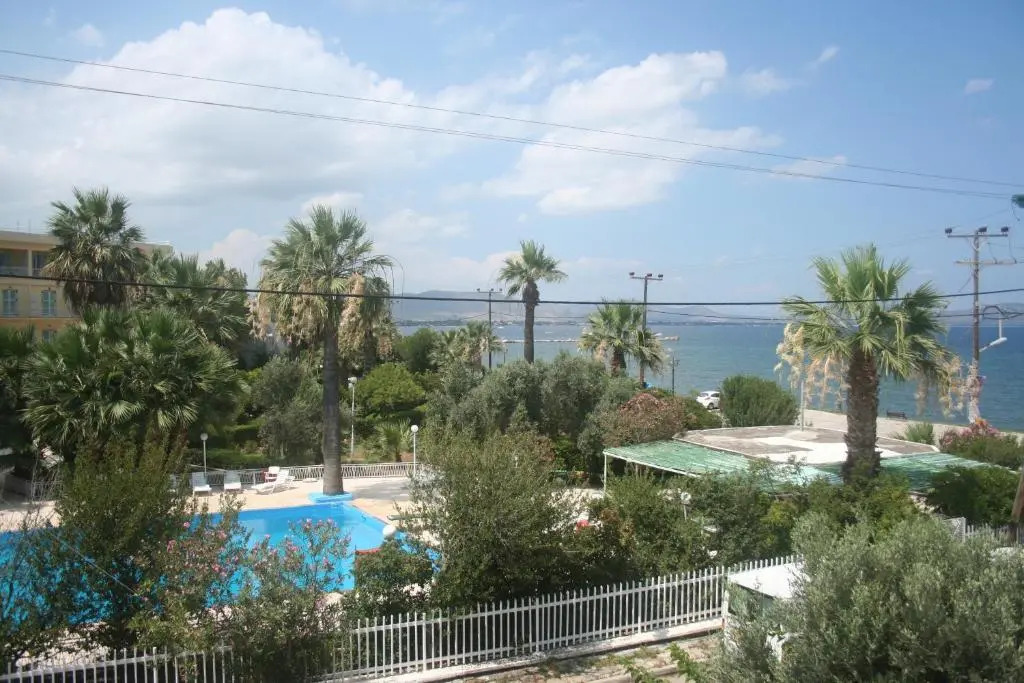 Nea Makri Beach Apartment