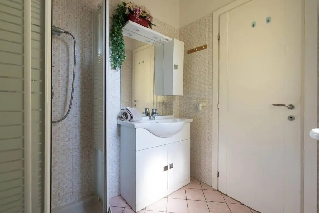 ALTIDO Apt for 8 with huge terrace in Old town of Viareggio