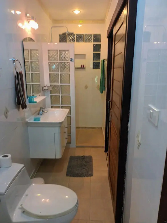 Peaceful 1 BR home in private residence