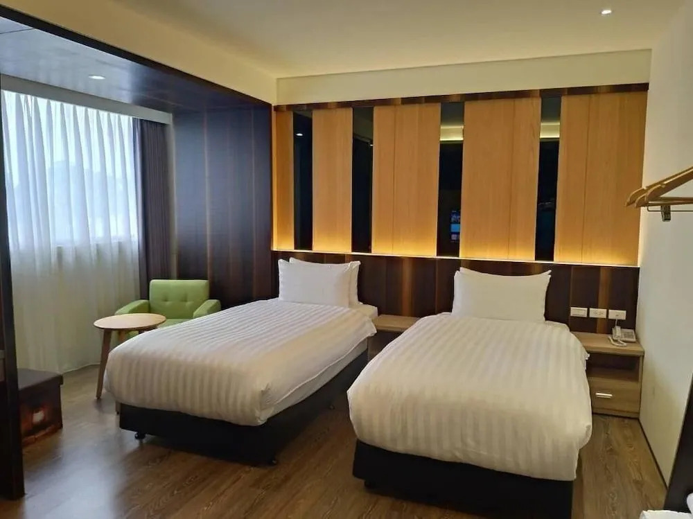 Lantan Moonlight Hotel