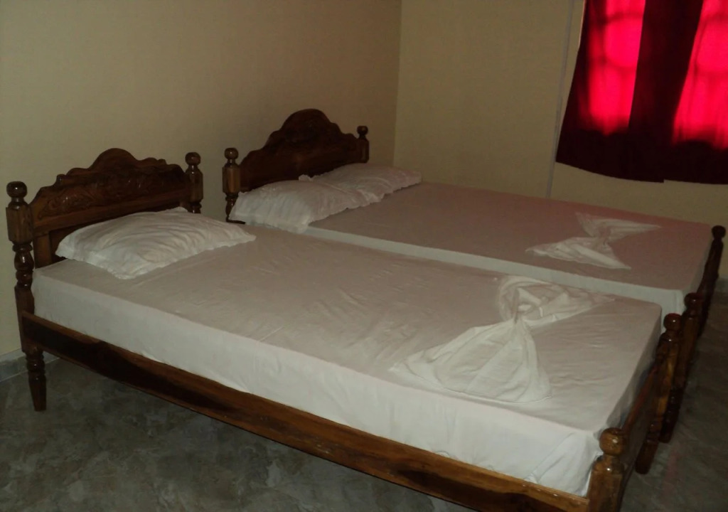 Hotel Ahash