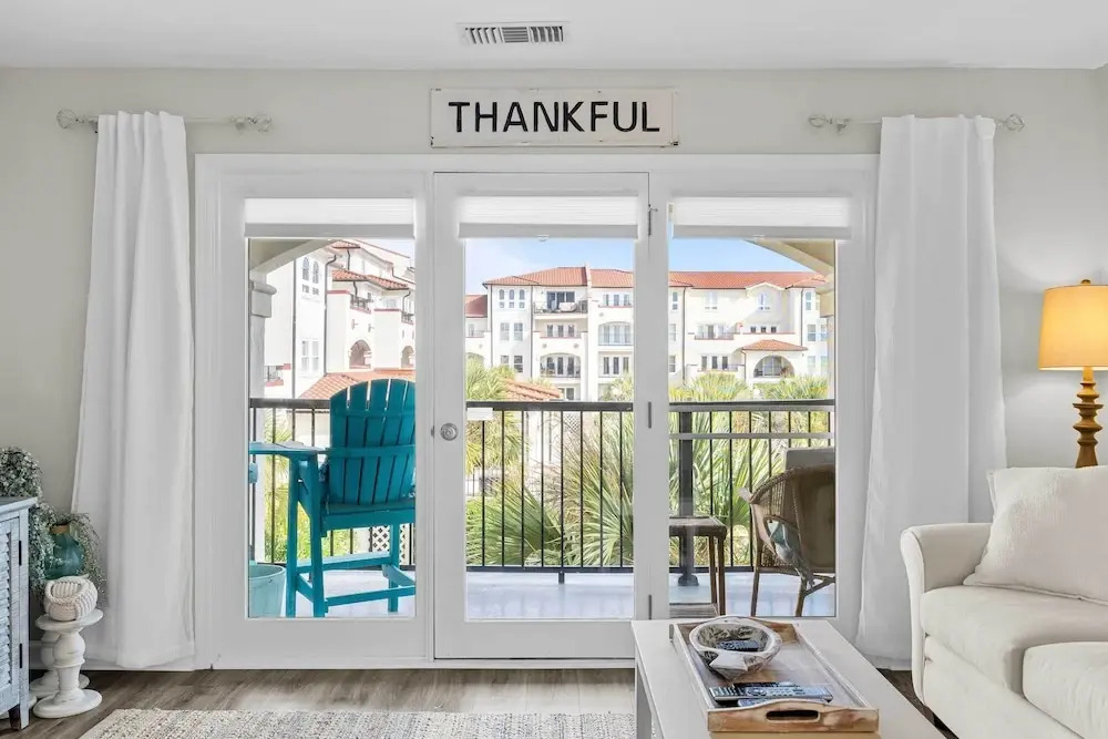 Villa Capriani Condo w/ Direct Beach Access