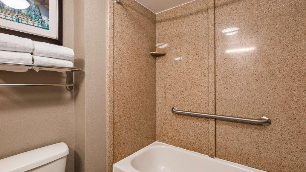 Comfort Inn & Suites North Charleston - Northwoods