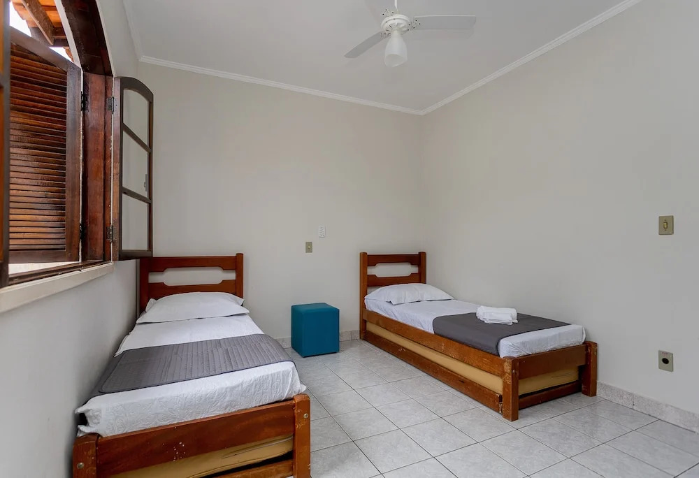 Chalés por temporada no Villagio Santa Mônica, em Caraguatatuba