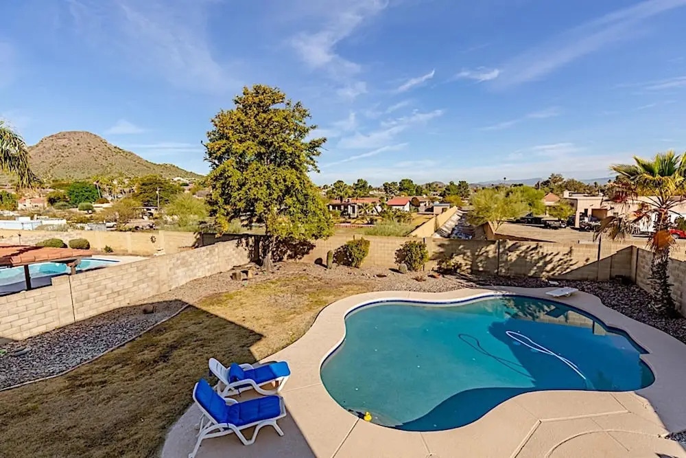 Shadow Mountain Retreat 4BR by Casago