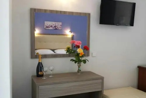 Petros Penthouse