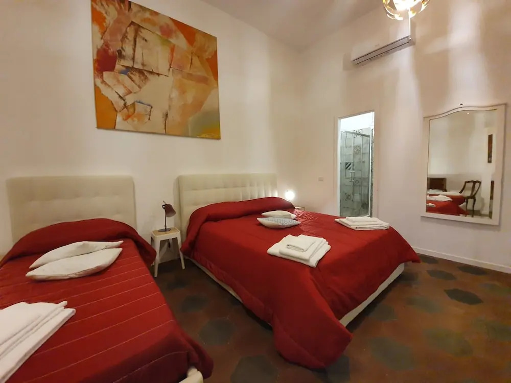 The Spanish Palace, Suites, Rooms, Apartments & Terraces