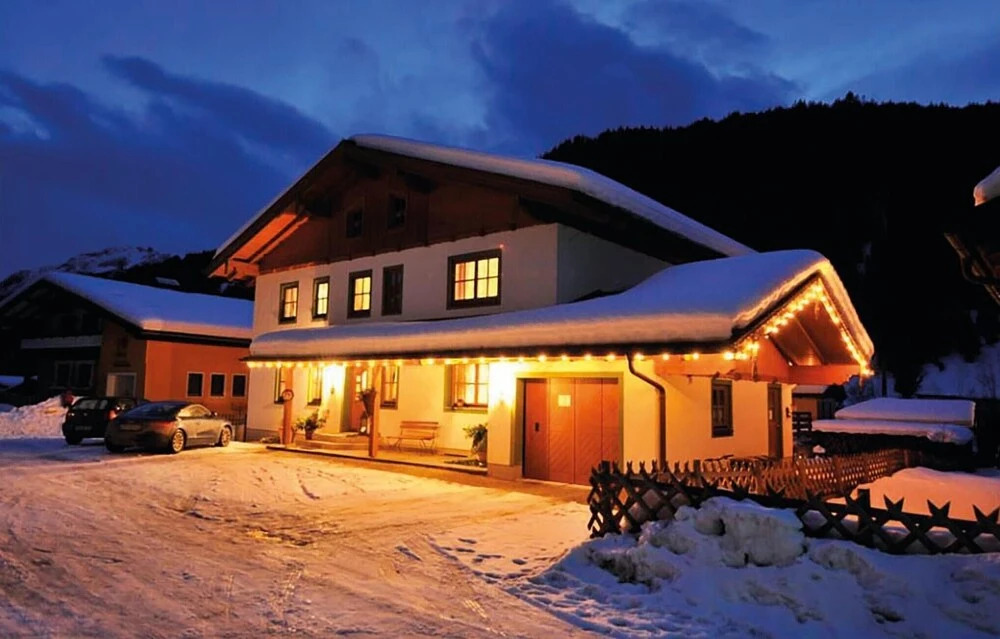 Beautiful Apartment in Kleinarl With 3 Bedrooms and Wifi