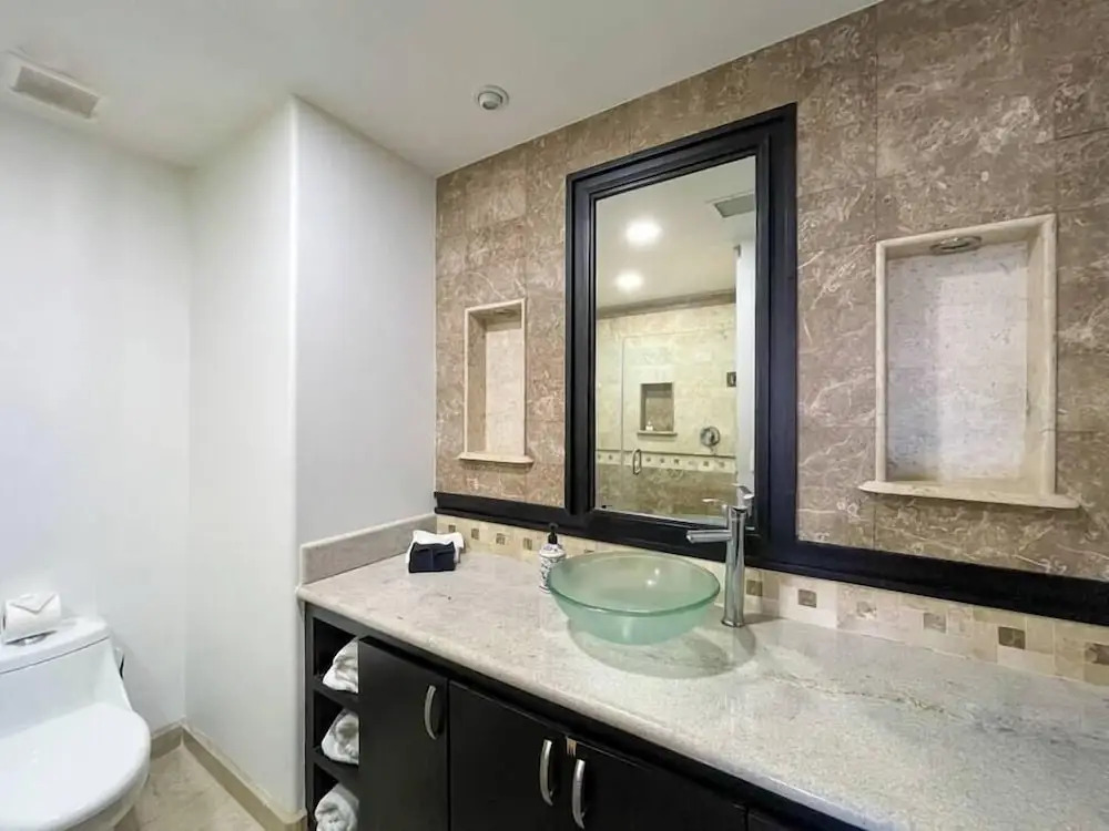 Find Peace at a Modern Ground Floor Condo