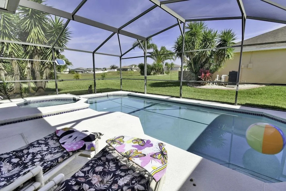 931DD Restful Retreat 4 Br villa by RedAwning