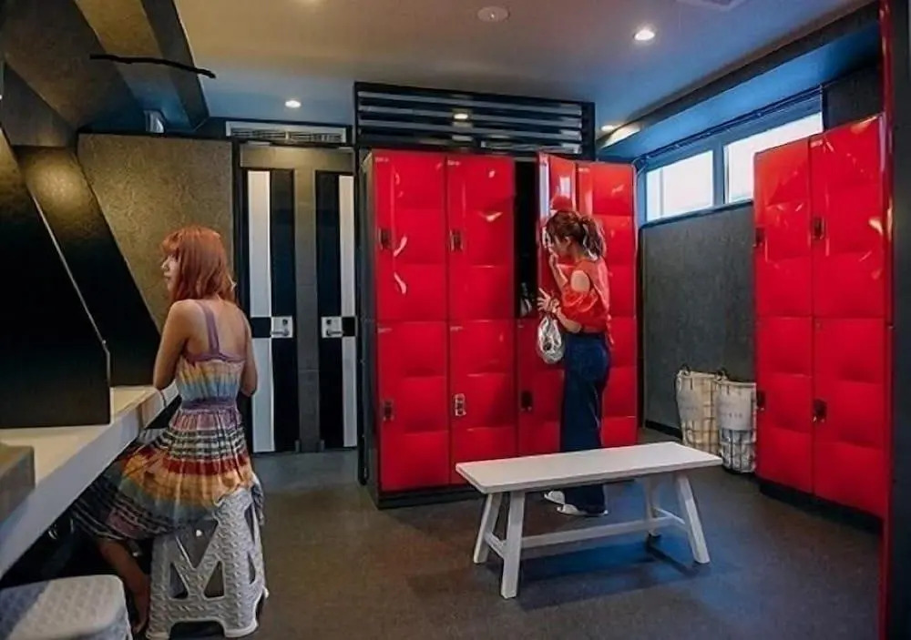 Capsule Hotel 2nd BOX
