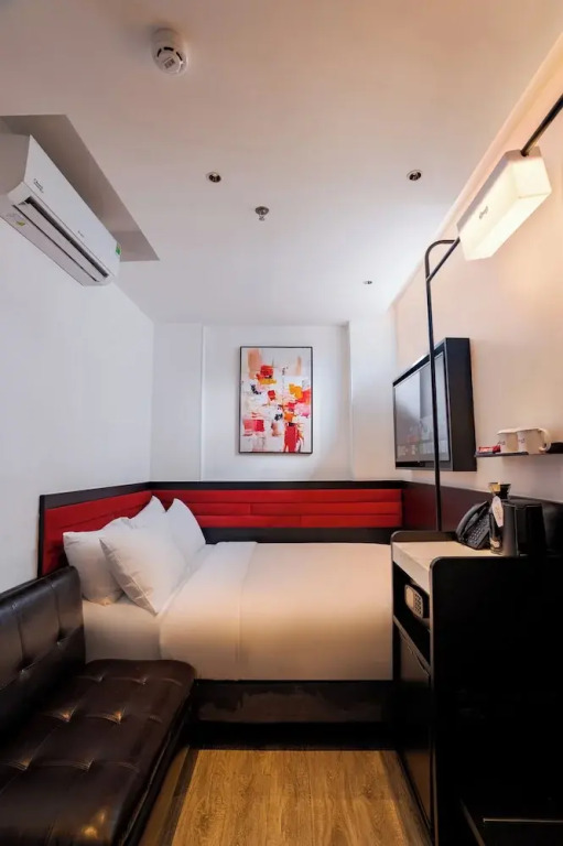 The Signature Hotel Saigon