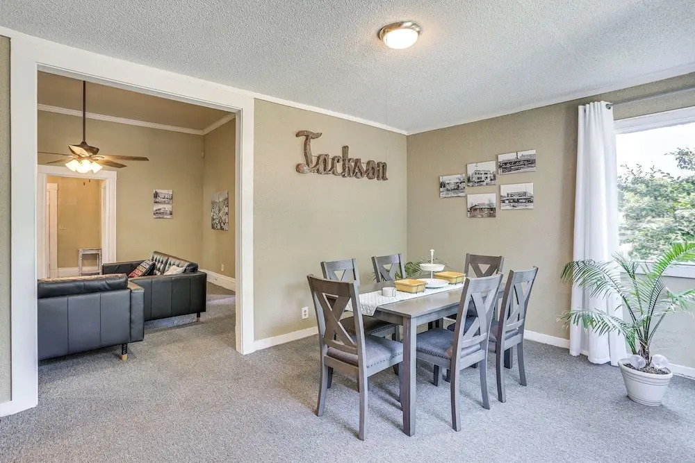 Jackson Family Home ~ 5 Mi to Downtown!
