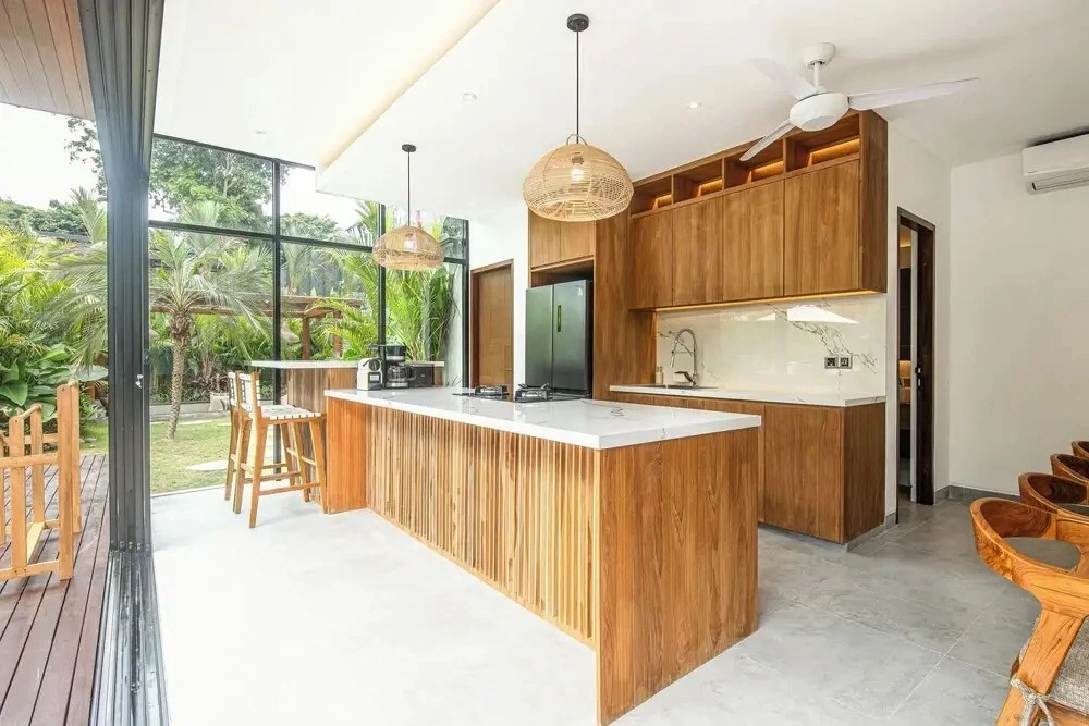 Elegant 6BR Canggu Villa Steps From the Ocean