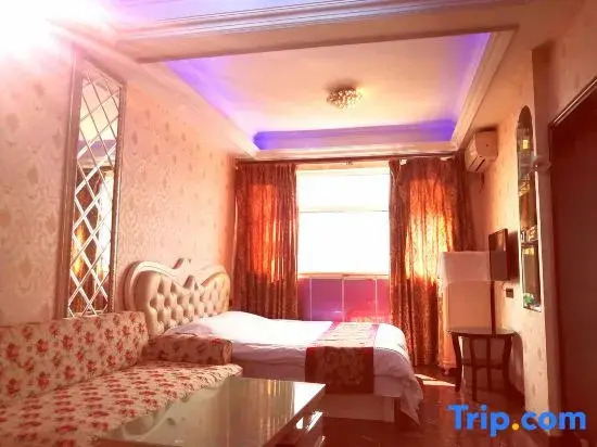 Shangmao International Apartment (Yongchuan Passenger Transport Center)