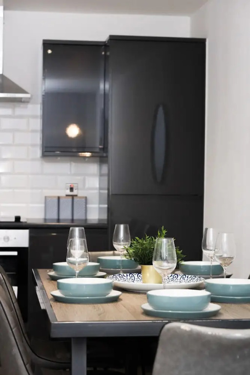 Lord Street Apartments By Happy Days