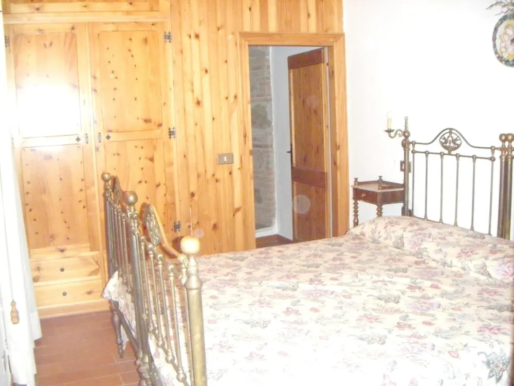 Elegant Villa in Tuoro sul Trasimeno with Private Pool